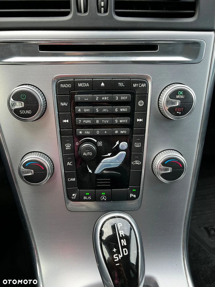 Volvo XC 60 - 18