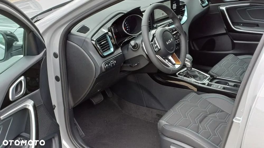 Kia XCeed 1.6 T-GDI Tribute DCT - 19