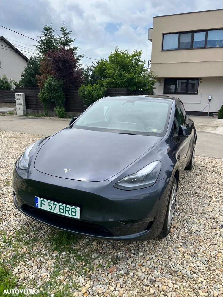 Tesla Model Y - 13