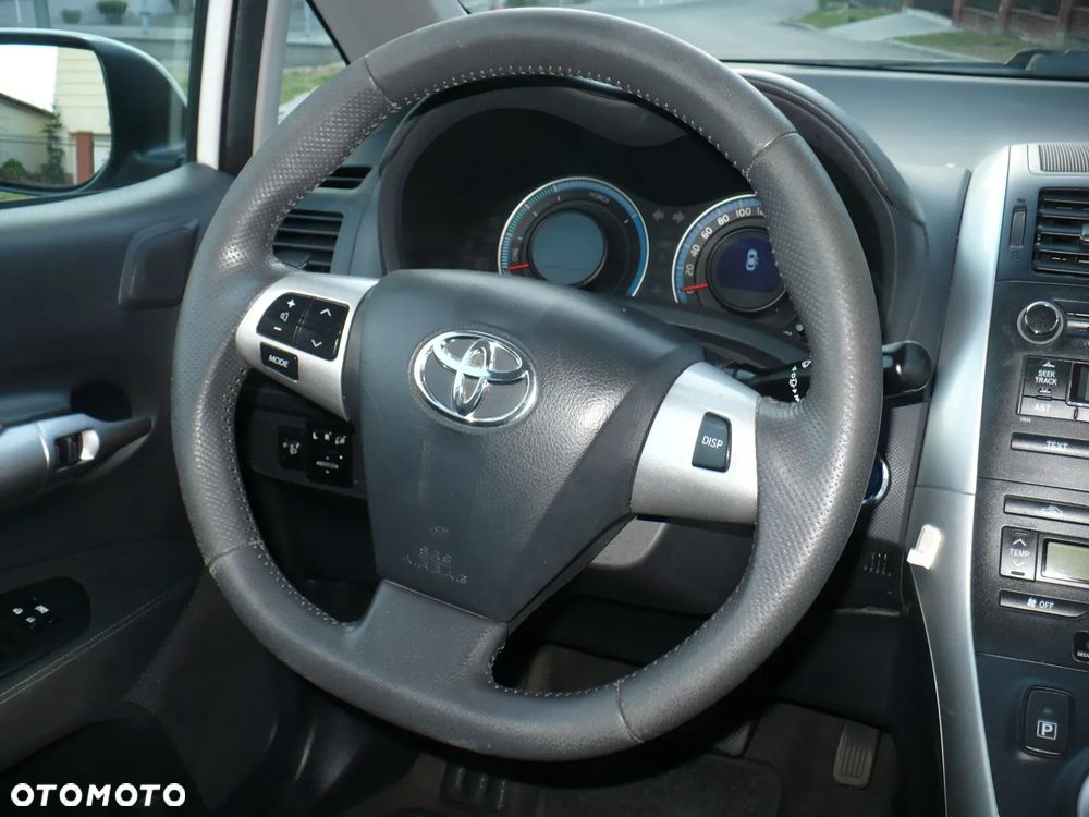Toyota Auris 1.8 HSD Luna - 19