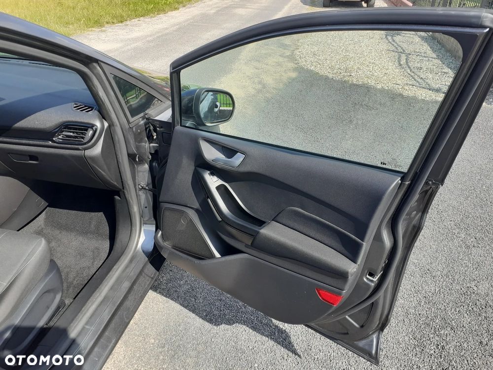 Ford Fiesta 1.1 COOL&CONNECT - 9