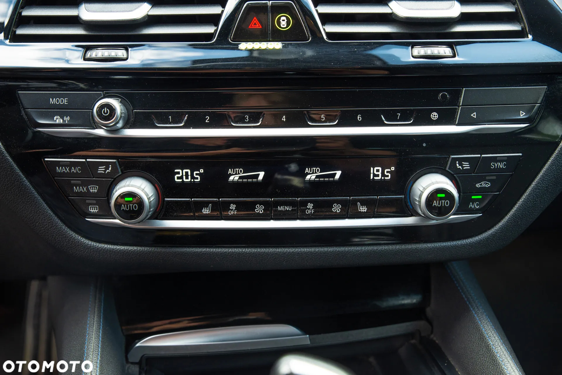 BMW Seria 5 520d xDrive - 11