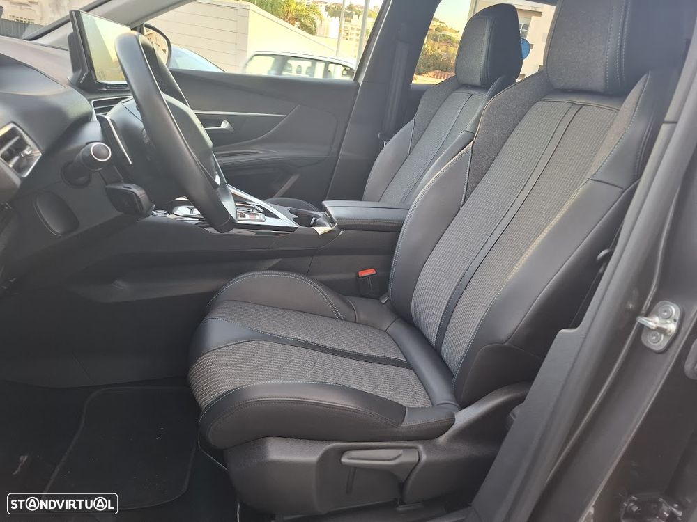 Peugeot 3008 1.2 PureTech Allure EAT8 - 31