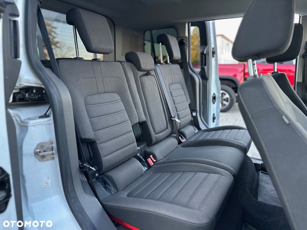 Ford Tourneo Connect 1.5 EcoBlue Titanium - 16