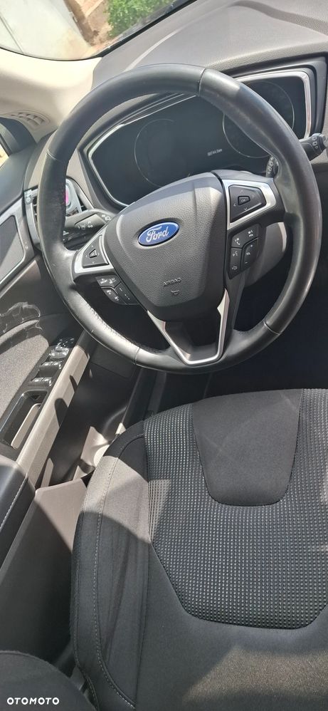 Ford Mondeo 2.0 EcoBlue Titanium - 14