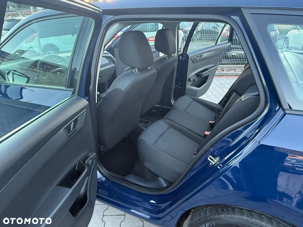 Skoda Fabia 1.0 MPI Clever - 23