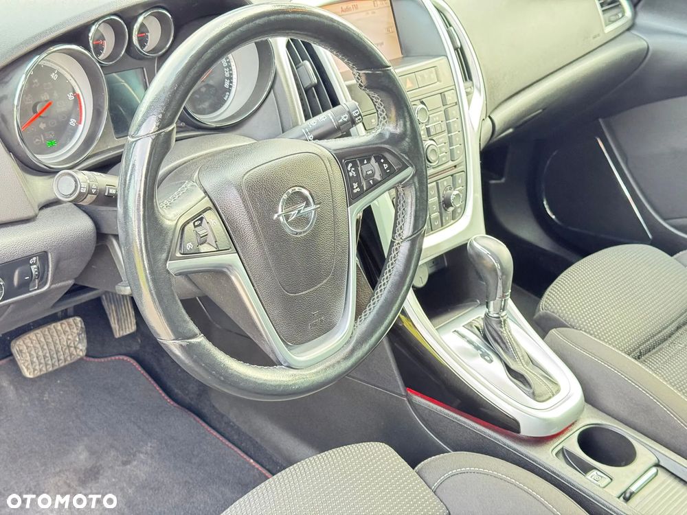 Opel Astra IV 2.0 CDTI Cosmo - 18