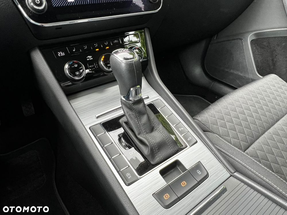 Skoda Superb 1.5 TSI ACT DSG Active - 12