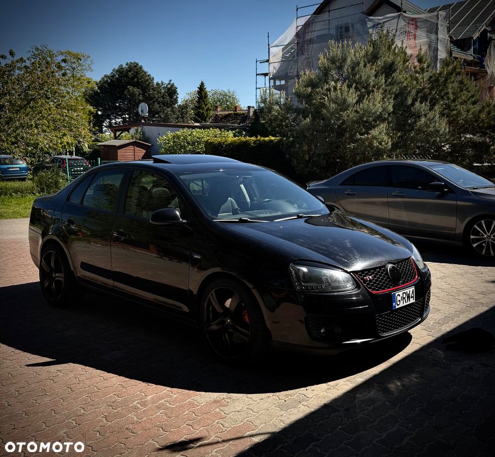 Volkswagen Jetta 2.0 Turbo FSI DSG Sportline - 7