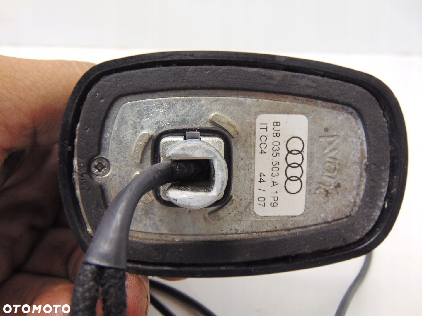 ANTENA DACHOWA GPS 8J8035503A AUDI TT 8J 06-14 - 3