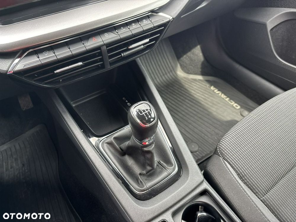 Skoda Octavia 2.0 TDI Ambition - 26