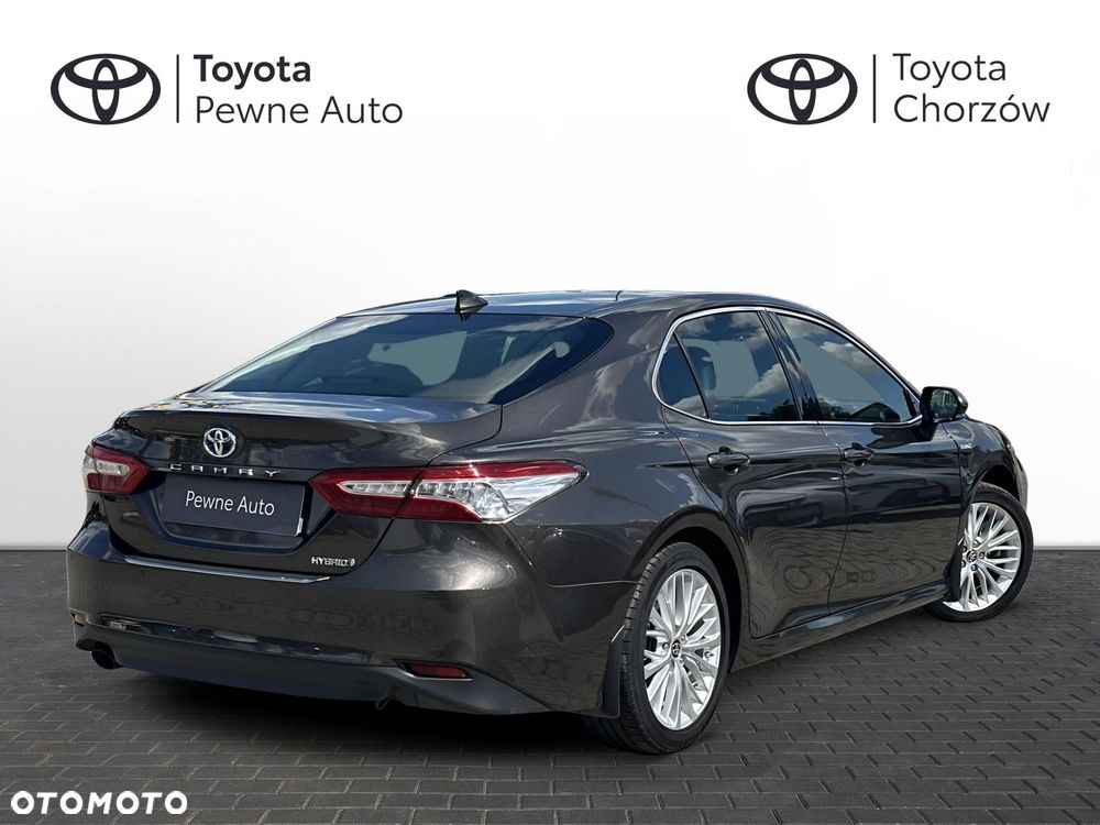 Toyota Camry 2.5 Hybrid Executive CVT - 2