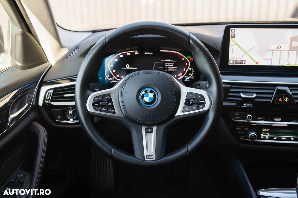 BMW Seria 5 530e xDrive Aut. Luxury Line - 22