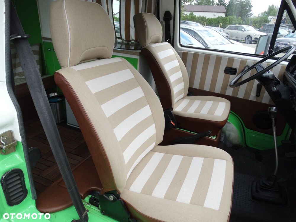 Volkswagen Transporter - 36