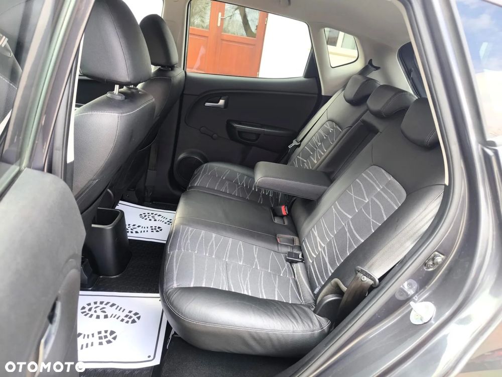 Kia Venga 1.4 CVVT Dream Team Edition - 28