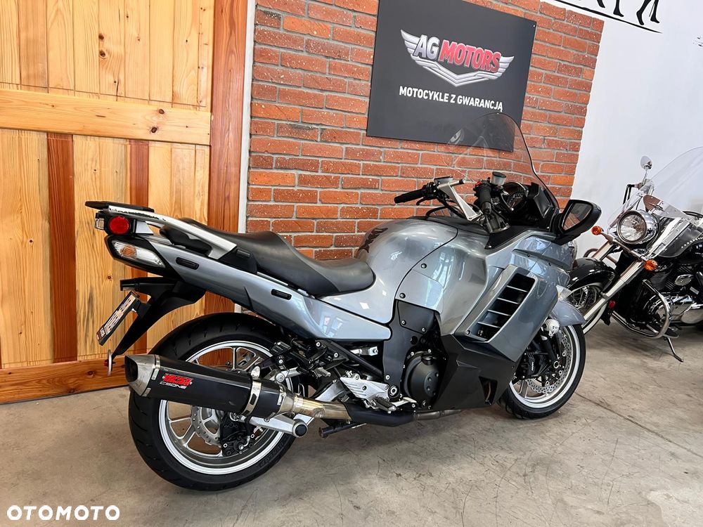 Kawasaki GTR - 6