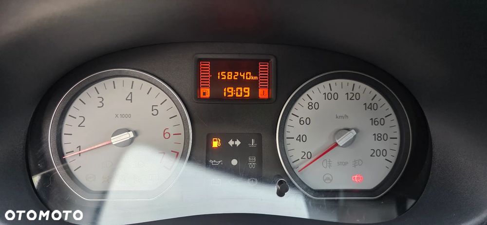 Dacia Sandero 1.6 MPI Laureate - 24