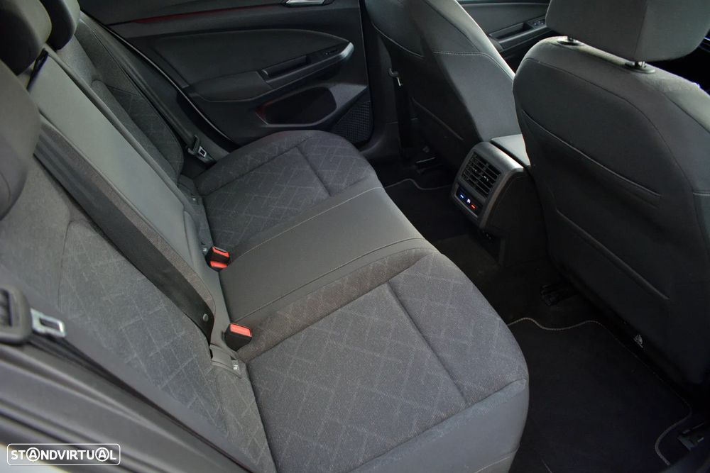 VW Golf 1.0 TSI Life - 8