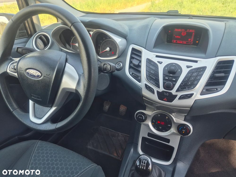 Ford Fiesta 1.4 Titanium EU5 - 26