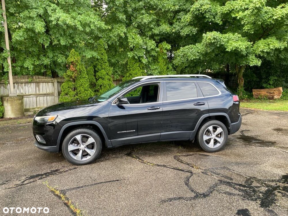 Jeep Cherokee - 3