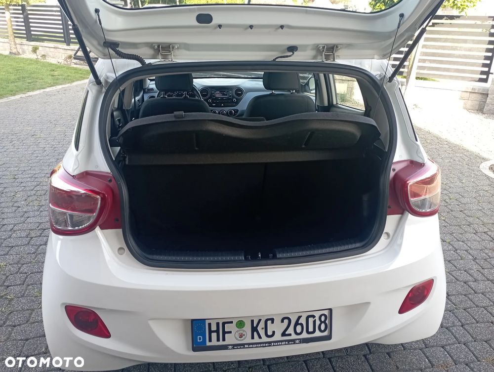 Hyundai i10 1.0 Premium - 17