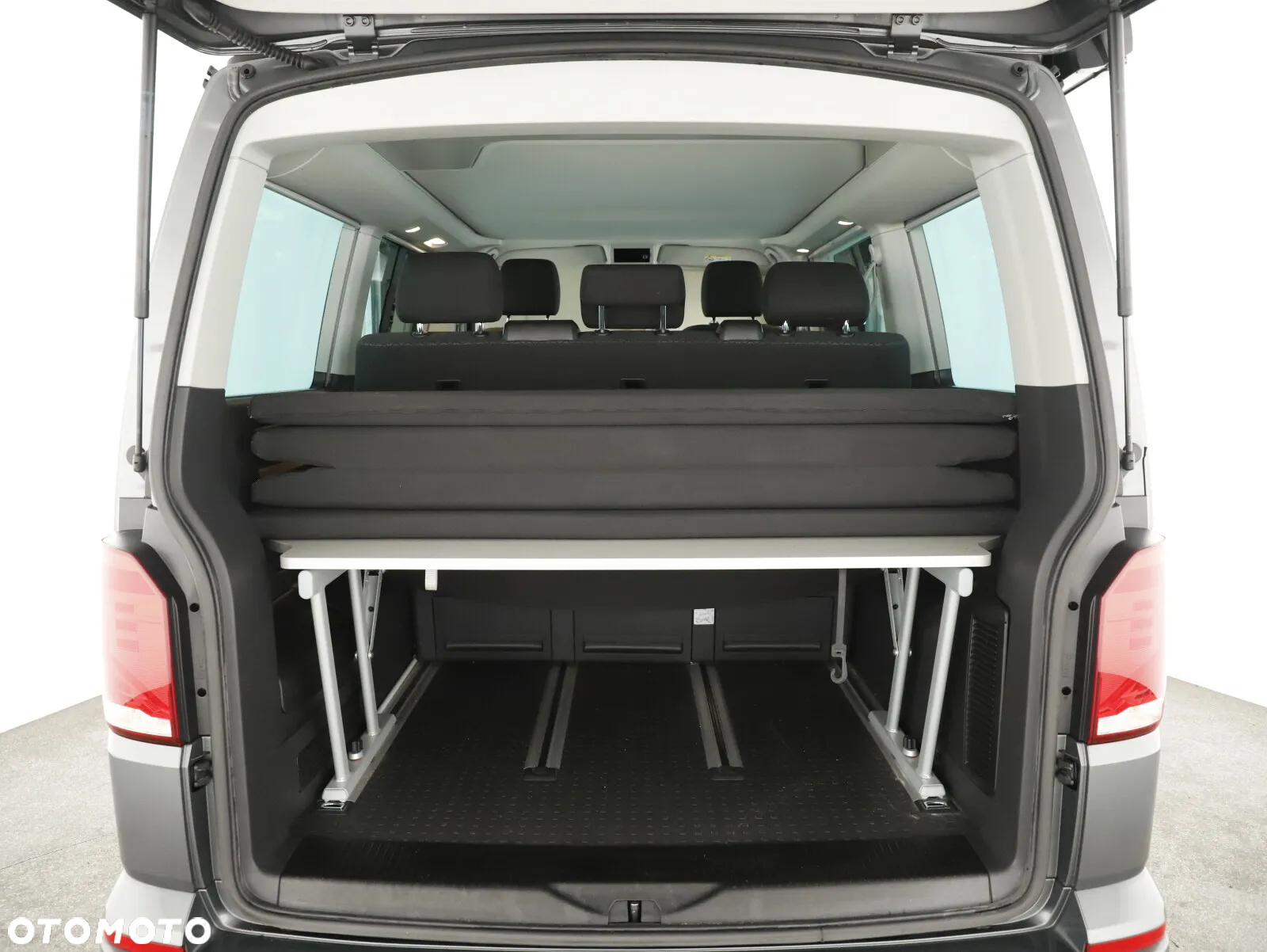 Volkswagen California - 10