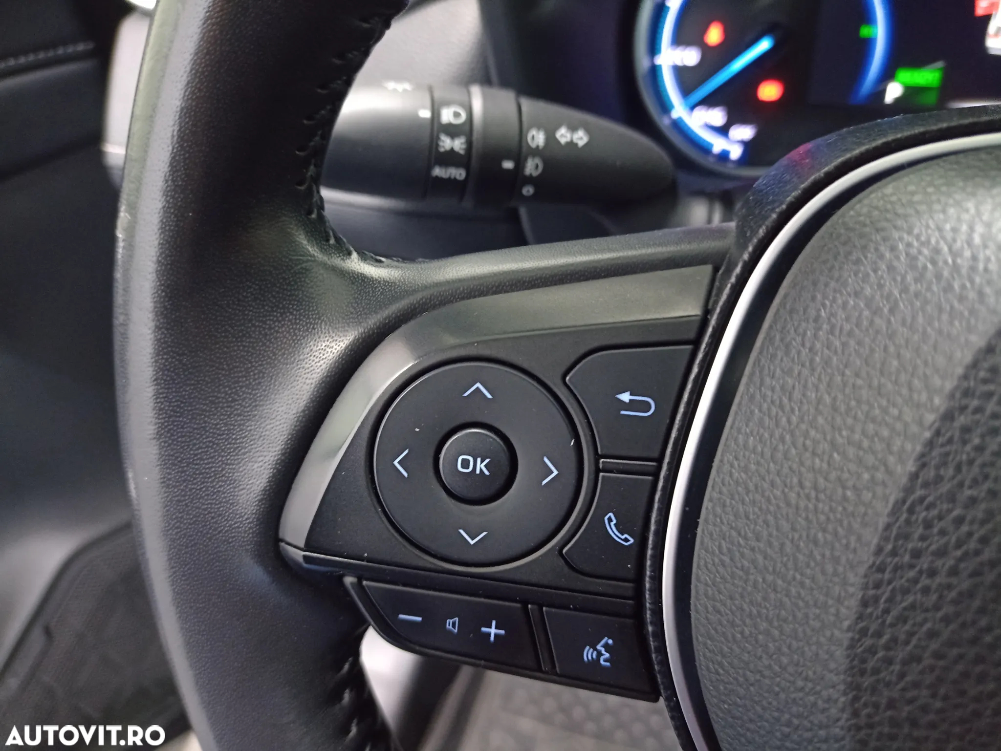 Toyota RAV4 2.5 Hybrid VVT-iE 4x2 Dynamic - 11