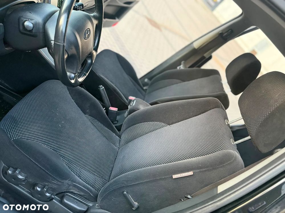 Hyundai Tucson 2.0 2WD GLS Navi - 17