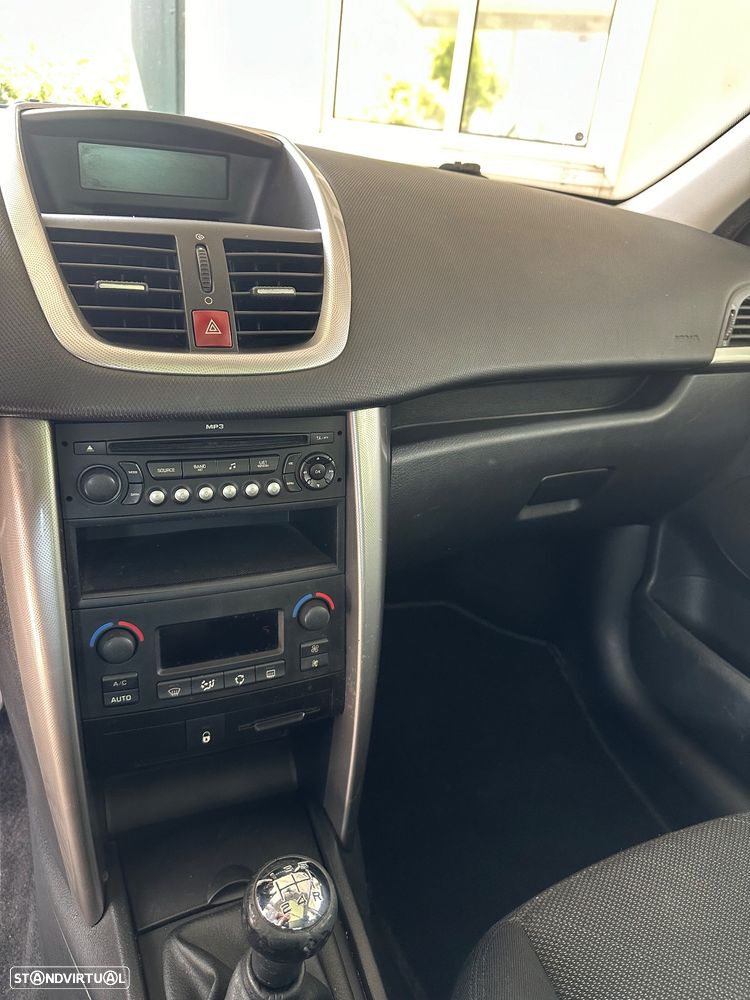 Peugeot 207 SW 1.4 Sport - 21