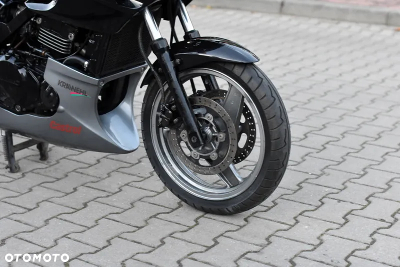 Kawasaki GPZ - 5