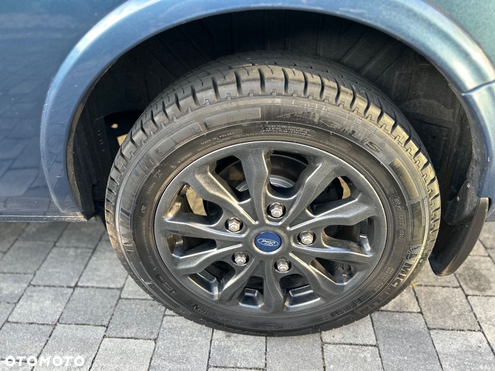 Ford Tourneo Custom 2.0 TDCi L2 Titanium SelectShift - 24