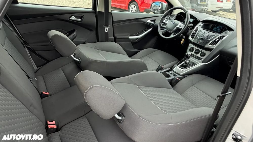 Ford Focus 1.6 TDCI DPF Start-Stopp-System Trend - 6