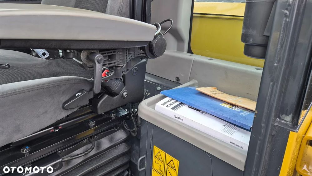 Komatsu WA-470-8,sprowadzona,nowe opony,full wersja - 8