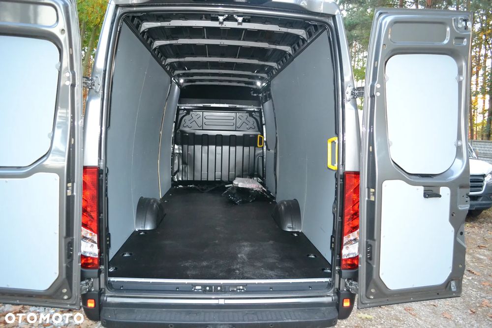 Iveco Daily - 18