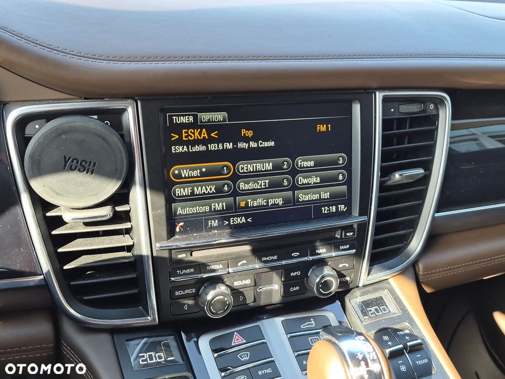 Porsche Panamera 4 Edition - 21