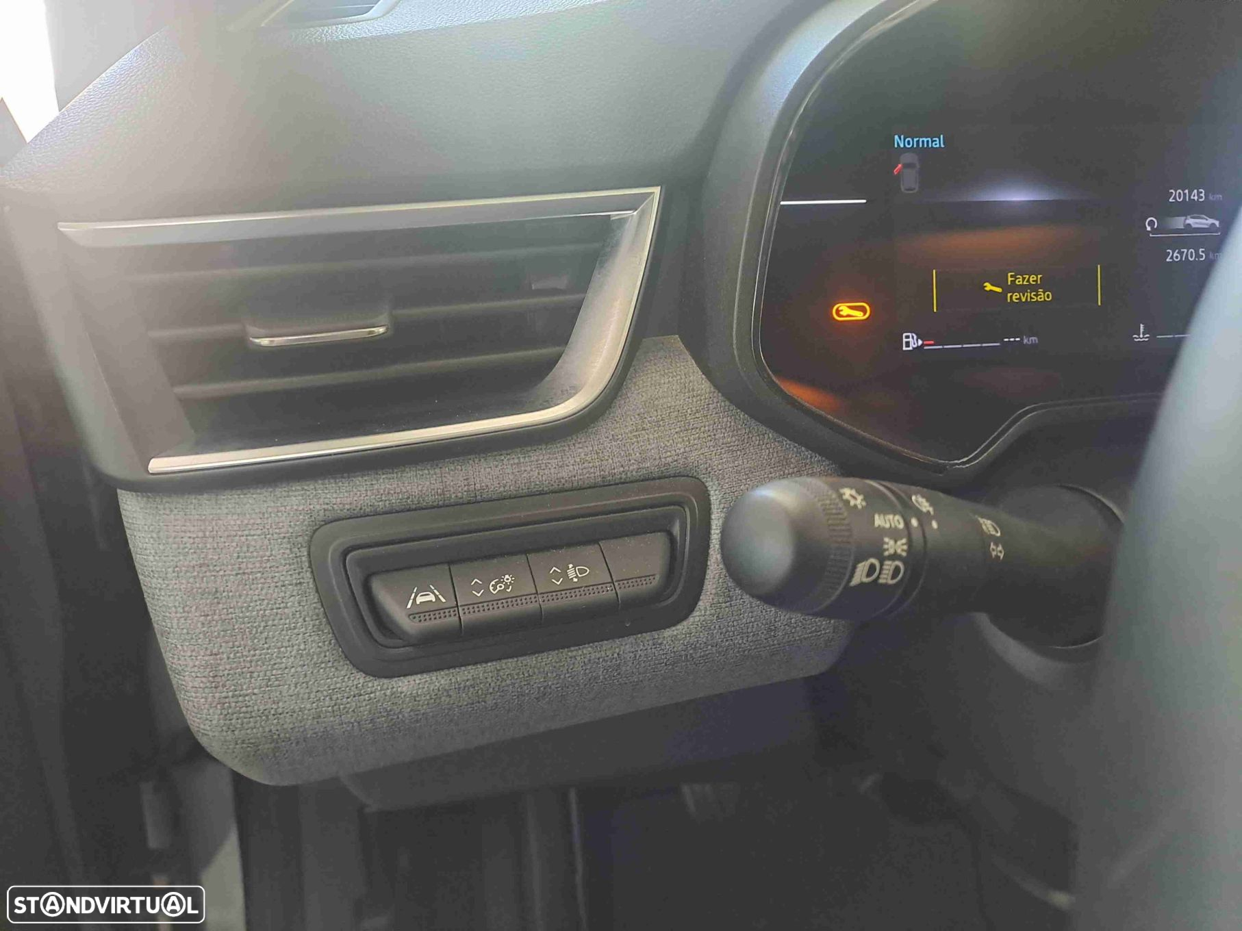 Renault Clio 1.0 TCe Evolution - 10