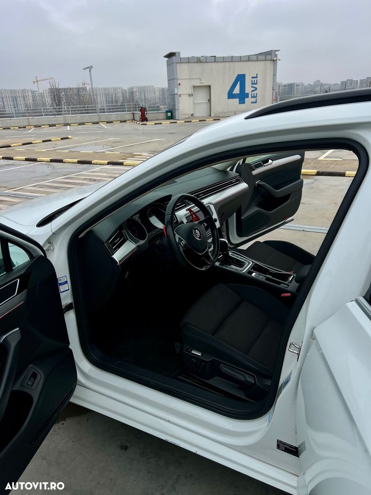 Volkswagen Passat 2.0 TDI DSG Comfortline - 11