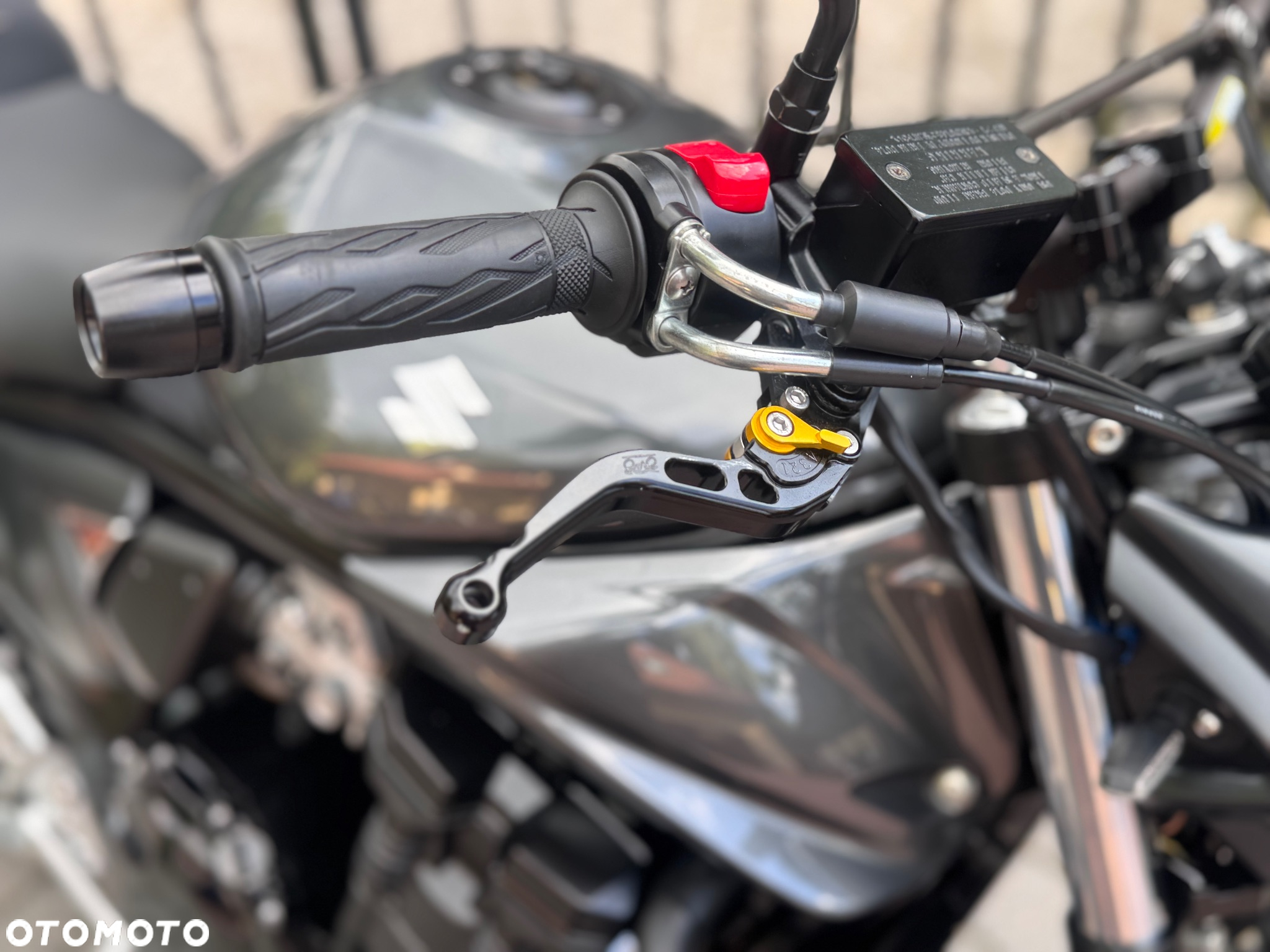 Suzuki Bandit - 25