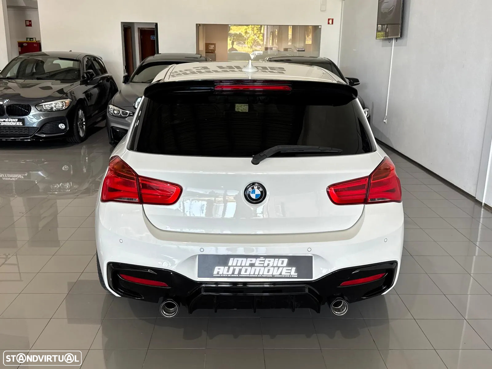 BMW 118 i Pack M - 10