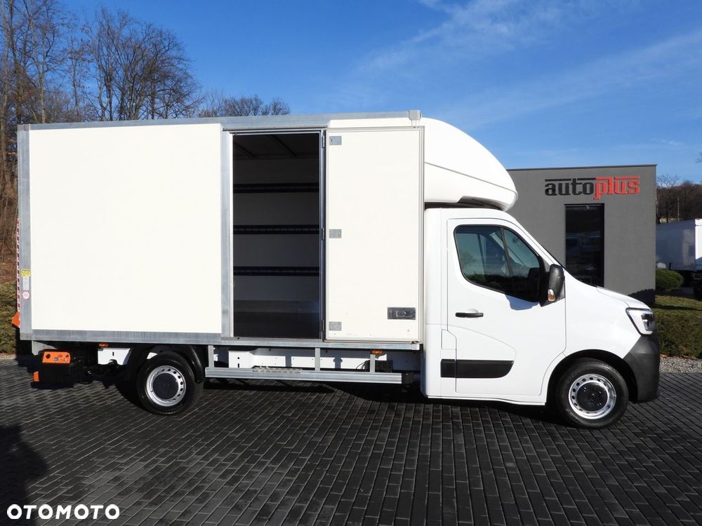 Renault MASTER KONTENER WINDA 8 PALET TEMPOMAT LEDY KLIMATYZACJA  145KM - 9