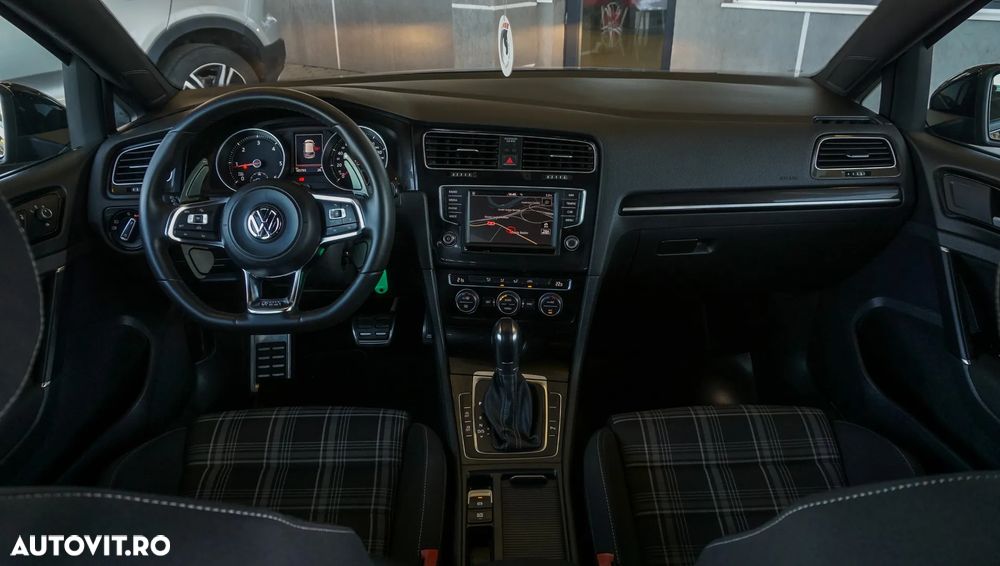 Volkswagen Golf GTD (BlueMotion Technology) DSG - 8