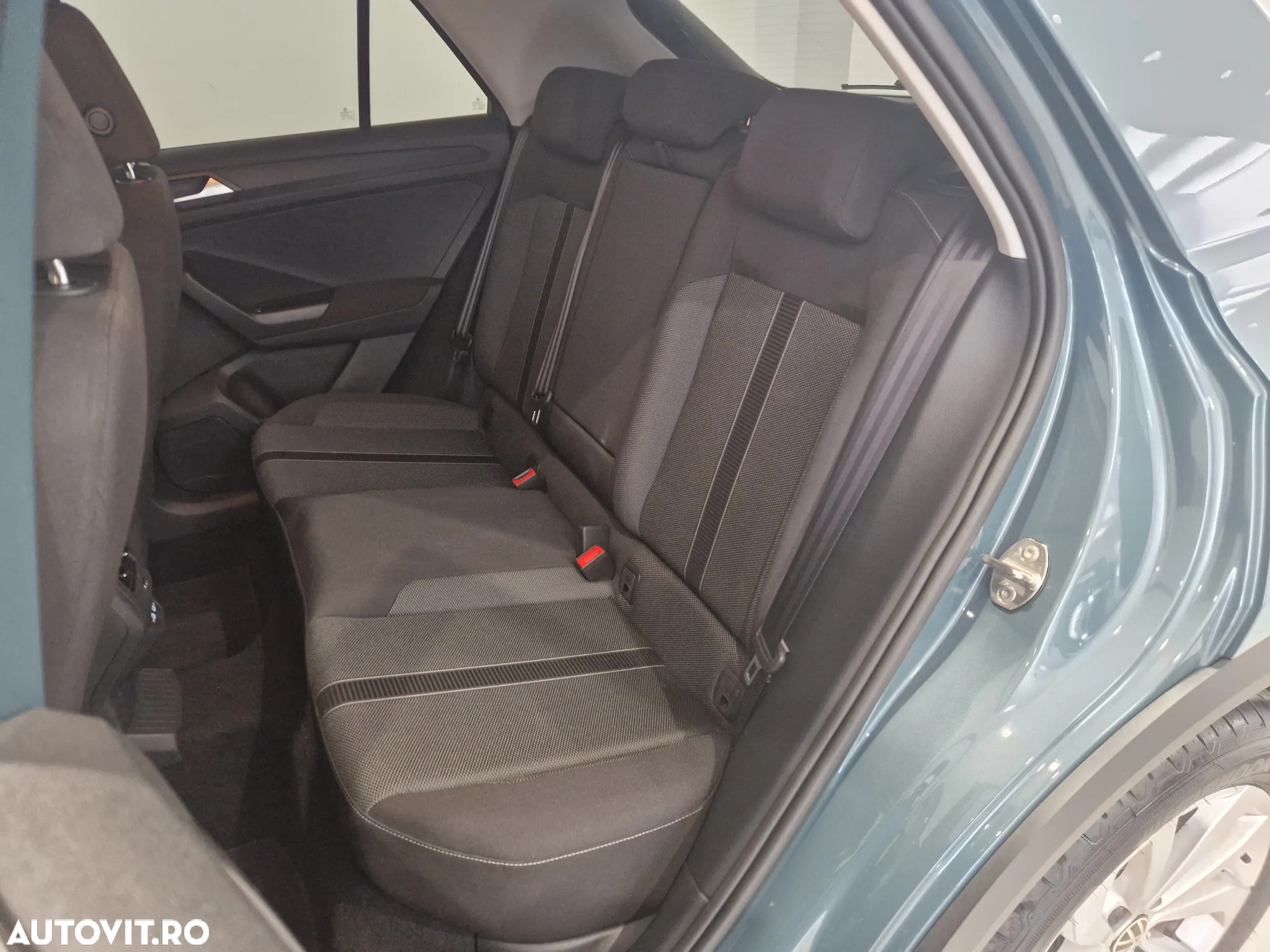 Volkswagen T-ROC 1.5 TSI DSG Advanced - 14
