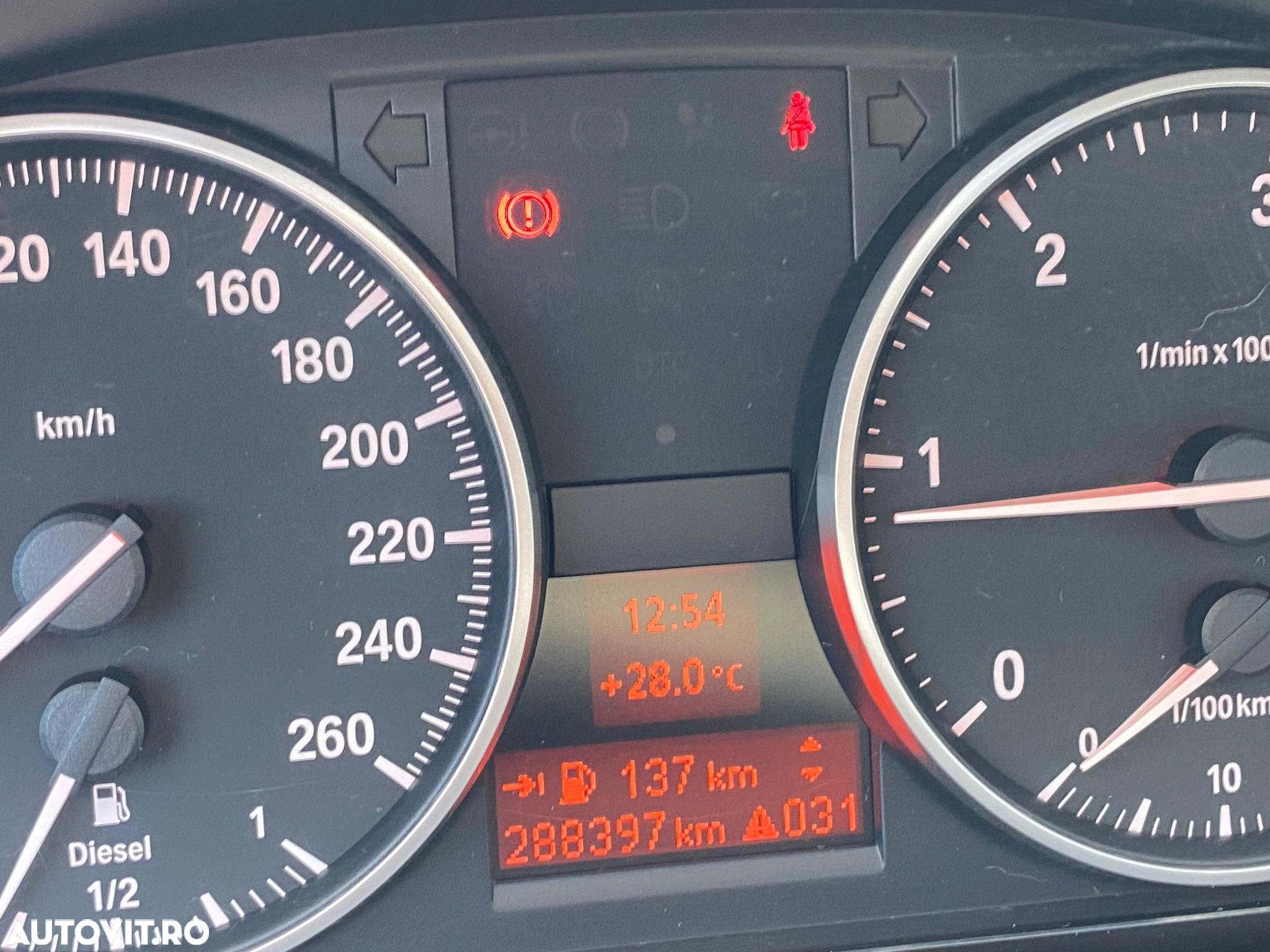 BMW Seria 3 320d - 12