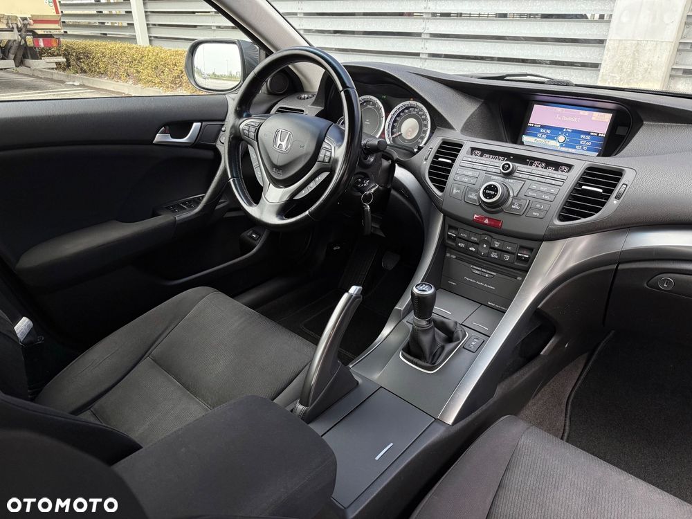 Honda Accord 2.0 Executive Navi - 13
