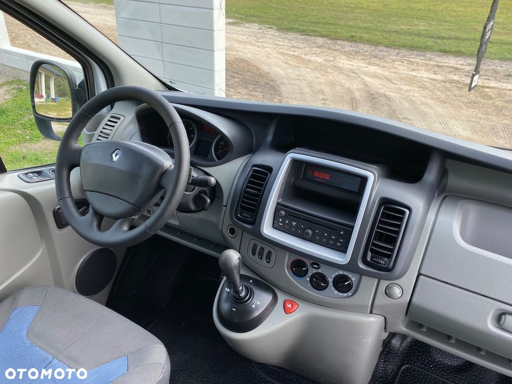 Renault Trafic - 22