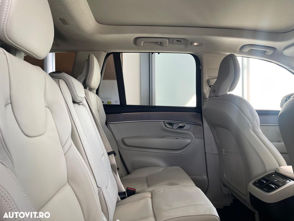 Volvo XC 90 B5 AWD MHEV Ultra Bright - 17
