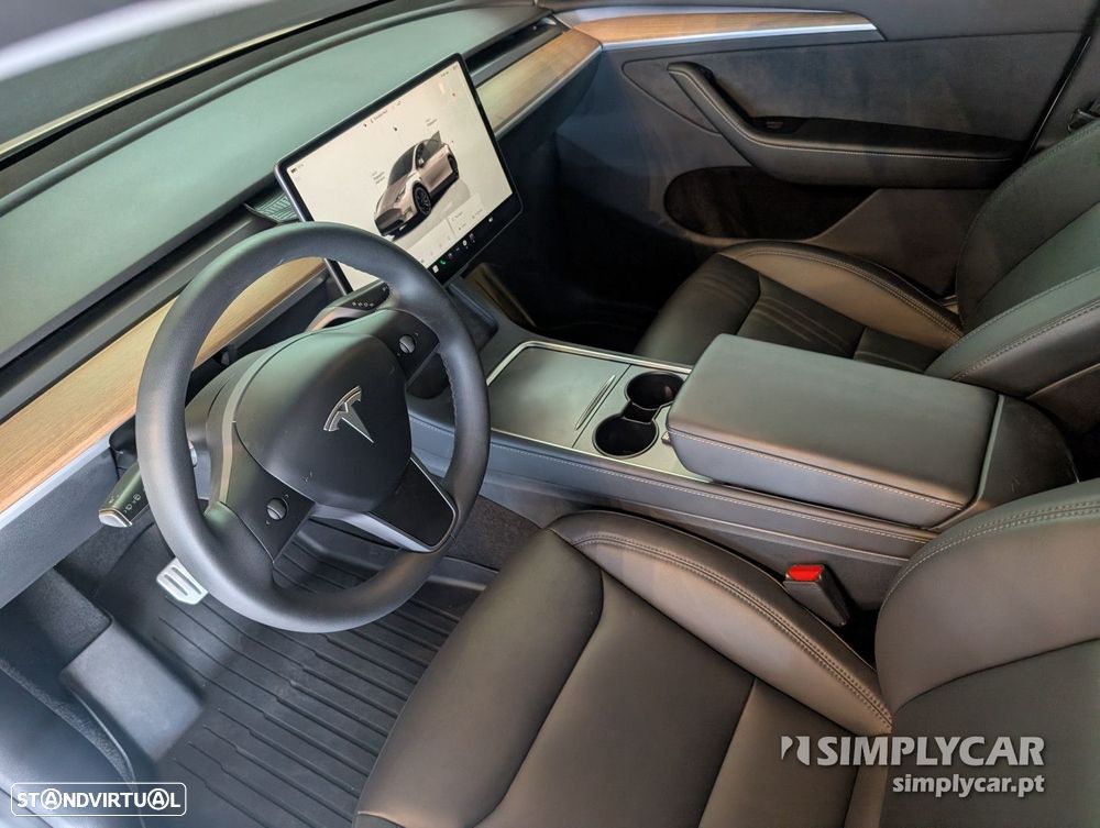 Tesla Model Y Performance Dual Motor AWD - 6