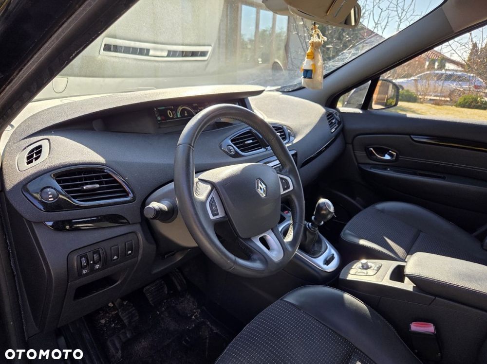 Renault Scenic 1.6dCi Energy Bose Edition - 14