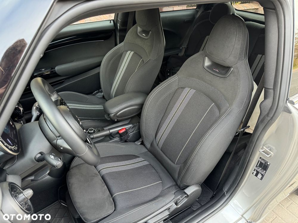 MINI Cooper John Works Trim - 21