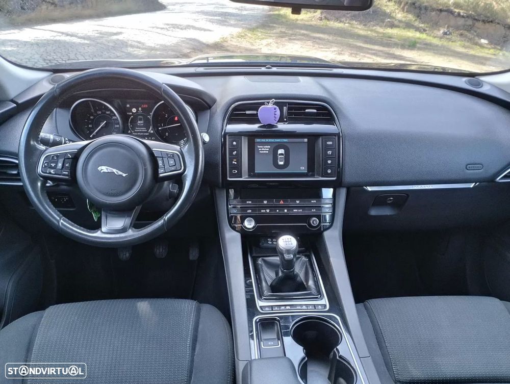 Jaguar F-Pace 2.0 i4D Prestige - 19